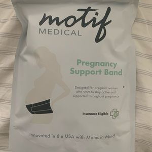 New unopened pregnancy support band
